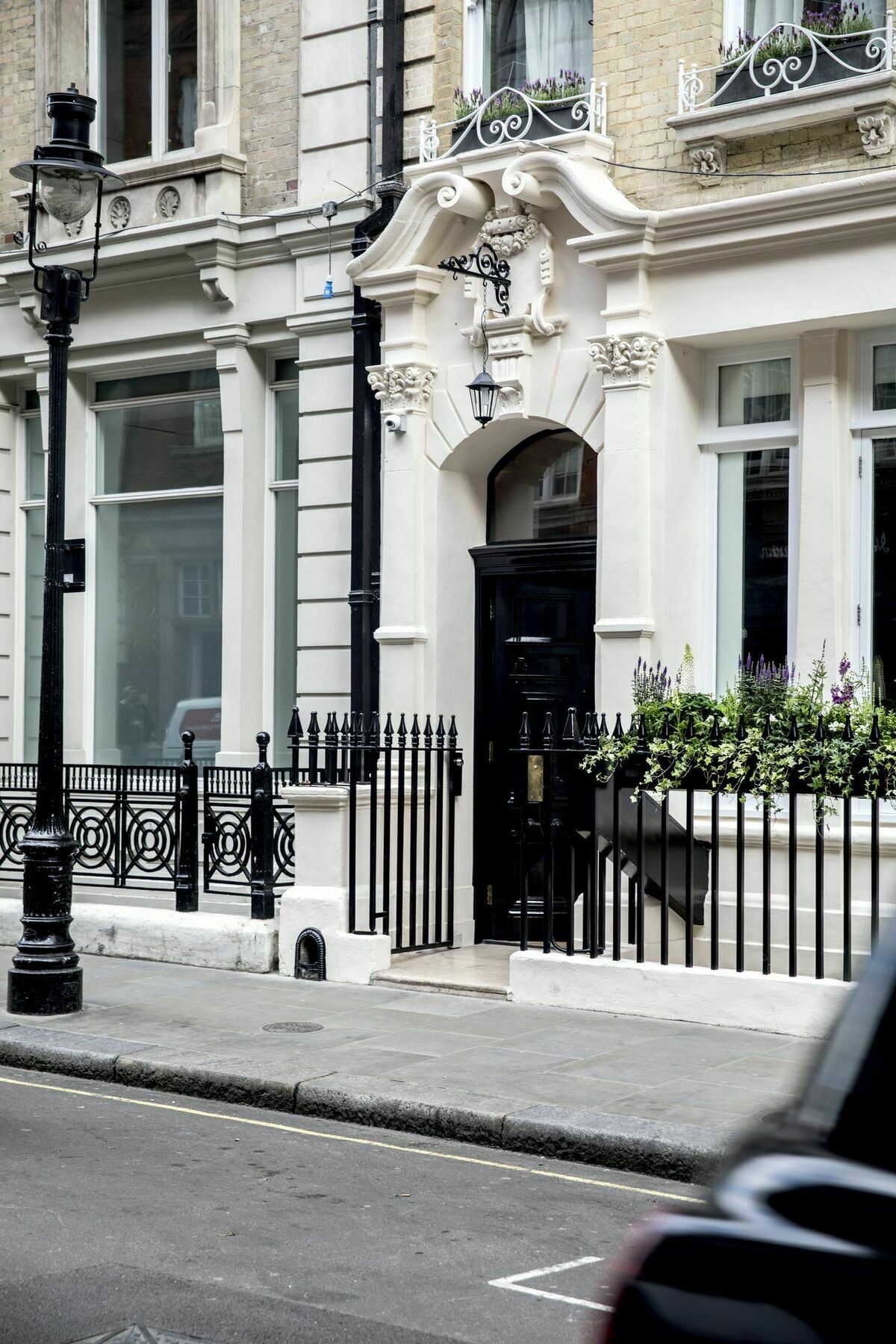 The Henrietta Hotel London Exterior photo
